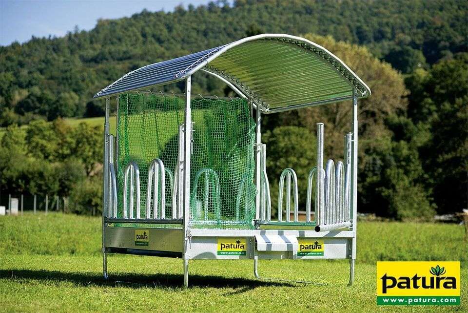 Patura Profi-Viereckraufe mit Palisadenfressgitter Heuraufe